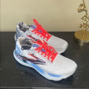 Brooks Running Shoes - White and Orange